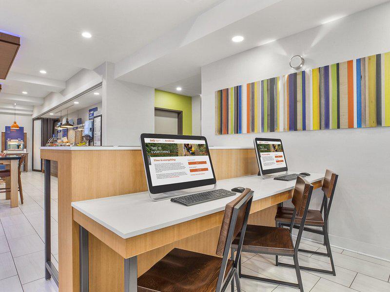 C4123E9C8459923F195E8EEA80FB9546