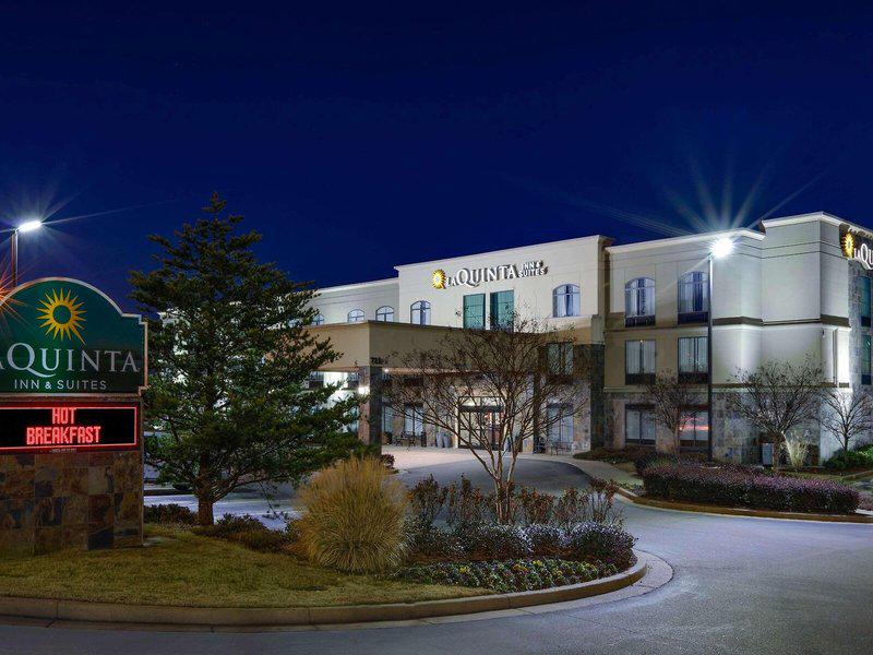 FF84740BA1B955A0BEB46A1FEC600DE2