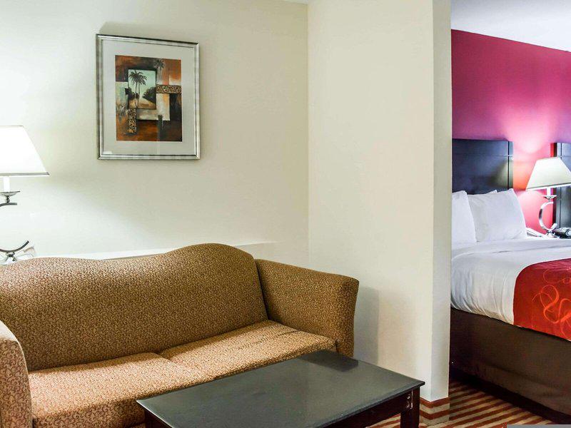 DC96E1CB26D96FE74888121B27340DFA