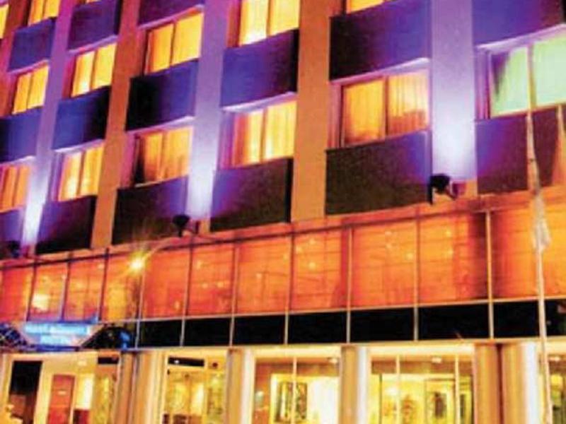 79C29038C17FB185D50C7C3033610EBB