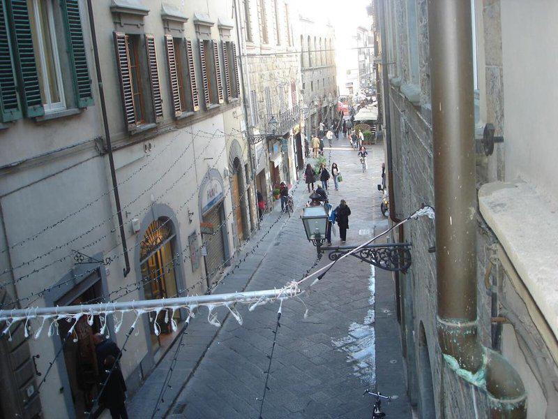 EBC8B38443A2B7C02022CD829BE63EA3