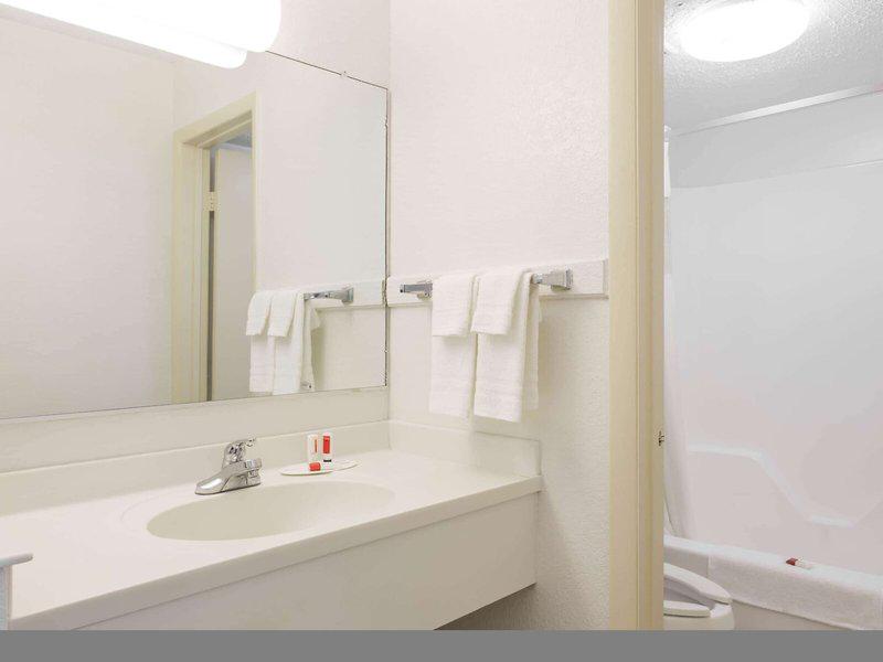 668D781339E24F11491496A4718E9D23