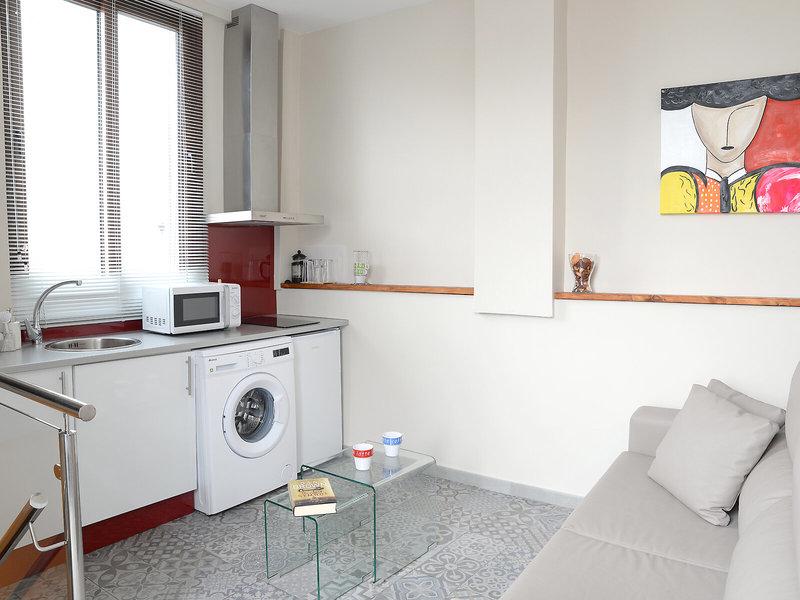 AAC44DE924A41EA69D7D3485B58A5033