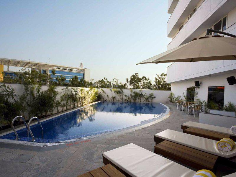 ED7A09E5623EE82F85B36A0320E42AB1