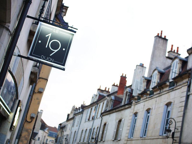 8ECB445DBEF0964DE580AF208D034071