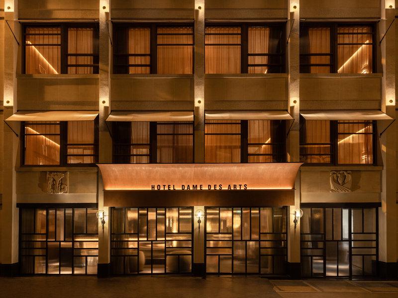 FC2CFDA3AE00A163C4028BDD06C04B76