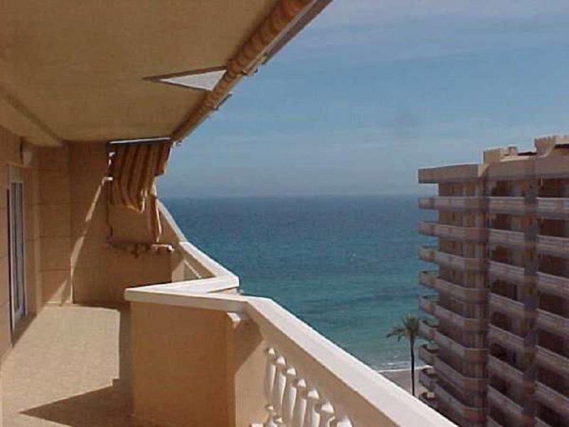 F4B4EF7CFA66F15BCB31660F8CB5D7CB