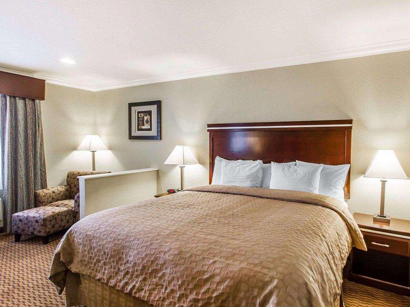 69DD5F9F1F059BE1D801A249443B6B07