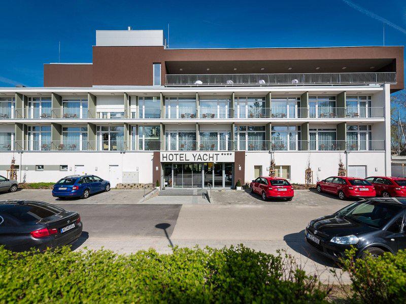 512E7A23CF5496767CE6BED001F922AA