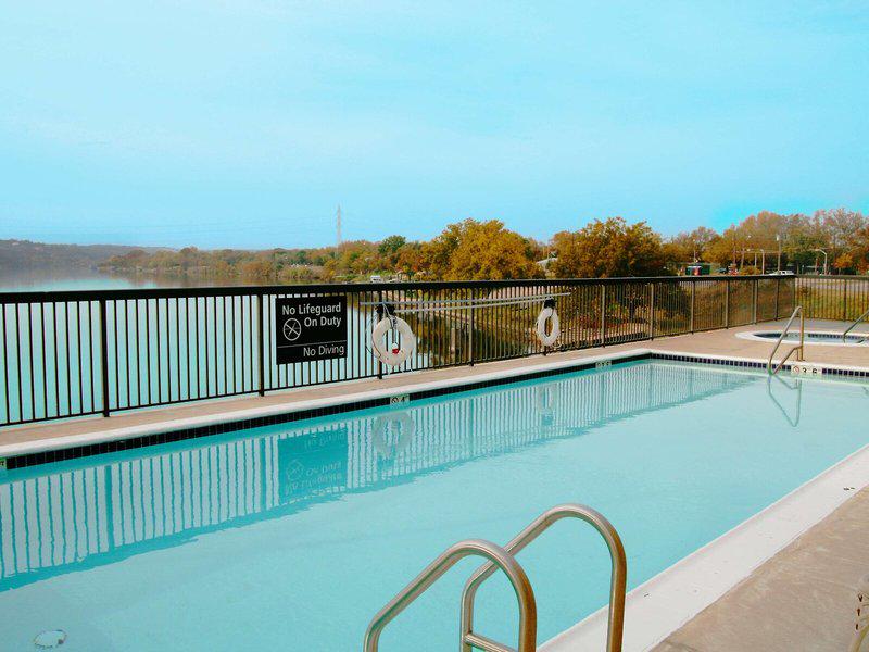 F22B864C08219F0BBDA32612677D705C