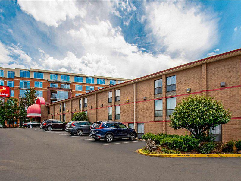 8107C7045241C87871B3466184F26219