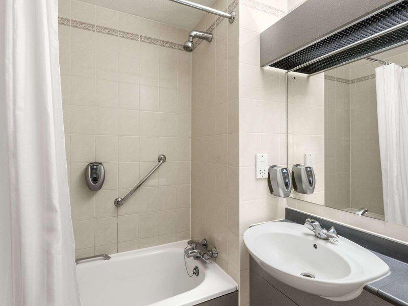 DEF7C4CF0717E7EF377081420F994C5F