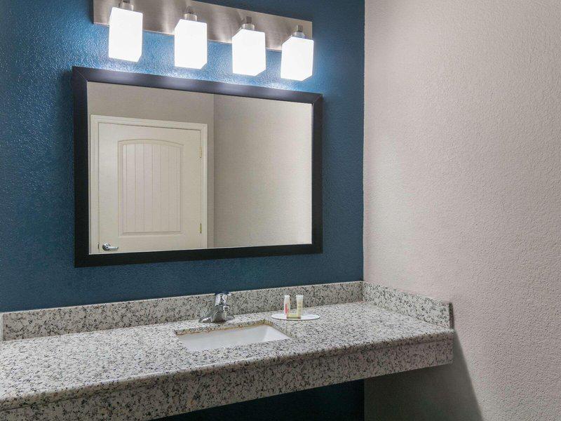 AD86481469923502A663F59F6B3E38EA