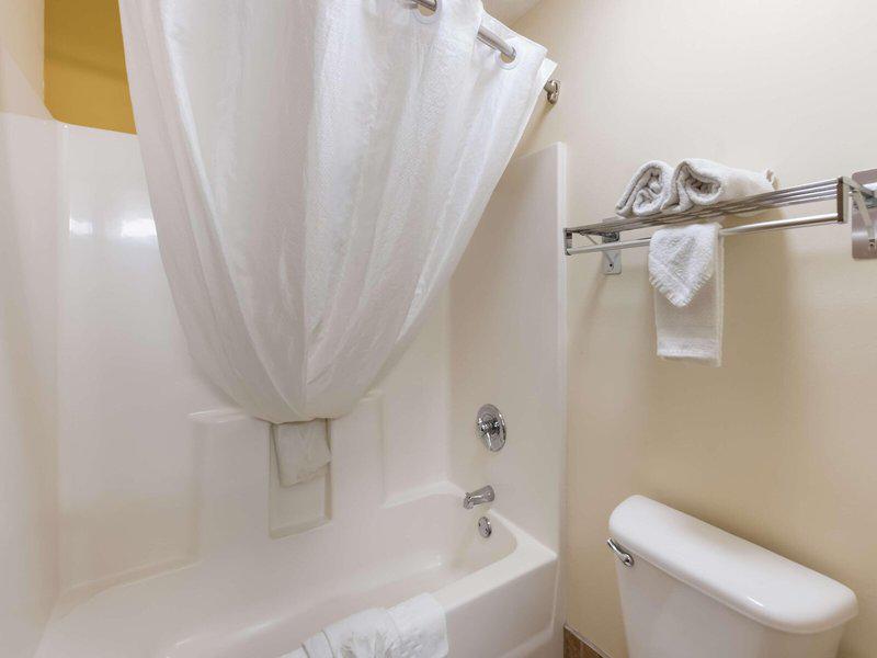 692562ECCB6534859684FAD22570AD6E