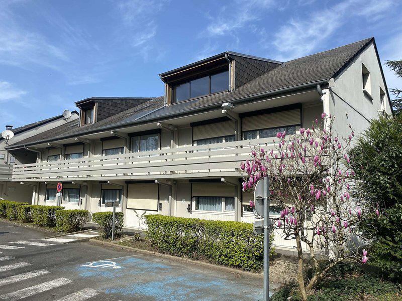 2FC44EEF81E949AD7D238C261F3BC230