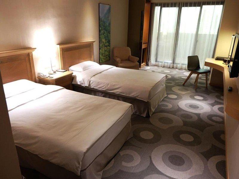 13D517DBFCE62238C7BB0523DD912E93