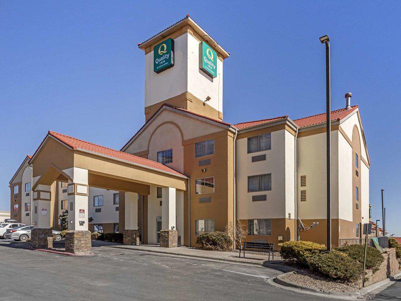 3C8B435A40C9210F9CB85B37620E32A6