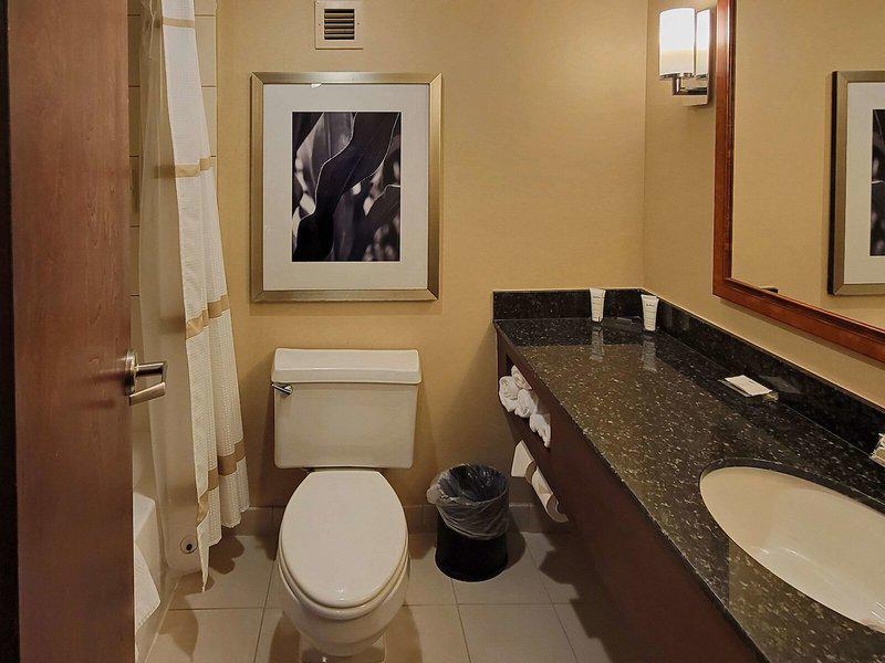 54192206156F4B90B245354424BE6026