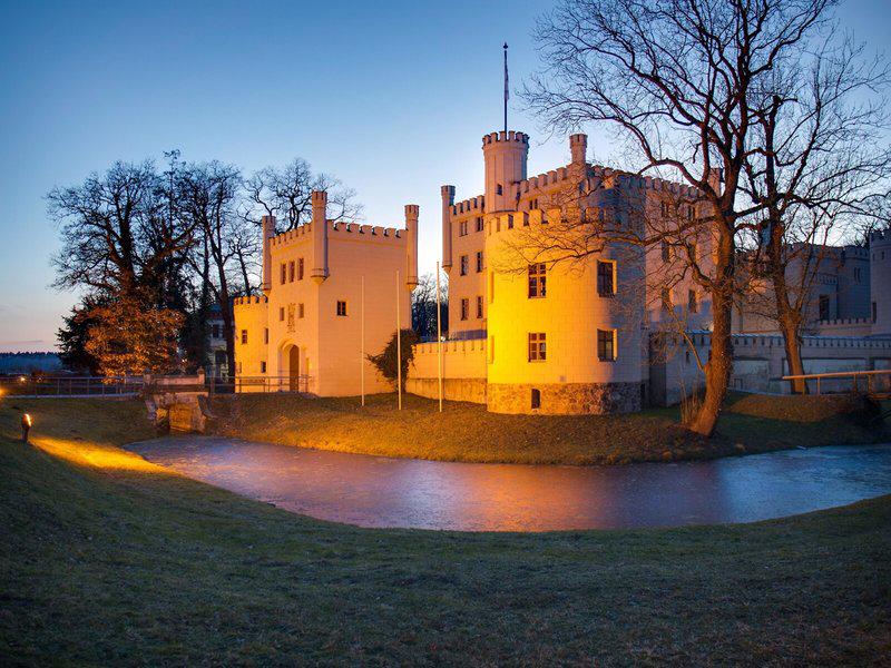 60D2461A8A8AD1C4B5C6A455B5AC9181