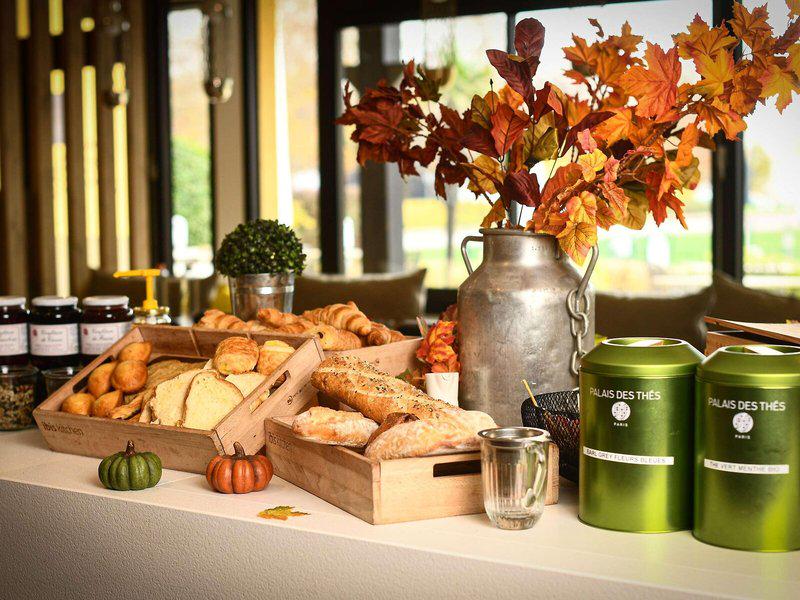 811AF2C3A5F7982BDE96A752171B4DF4