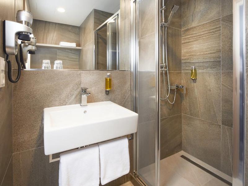 B54DB4DE6D96B00F02E0D00A49562FAC