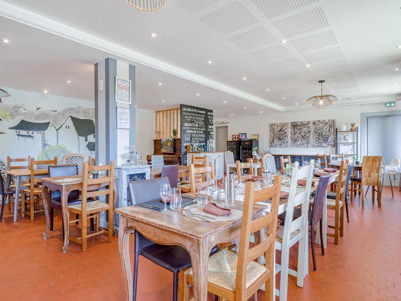 138281EE59D357C16E3093A21228B744