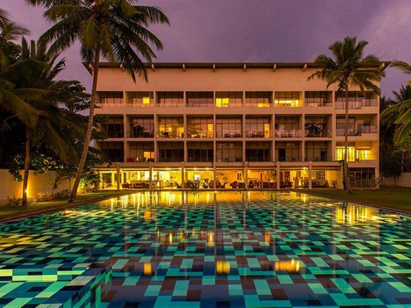 40148219E68AF37B4656323BFF8D9431