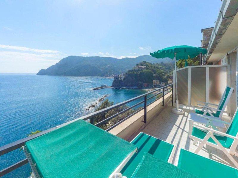 267DE94D506ED51B445E8C26EF24E06D