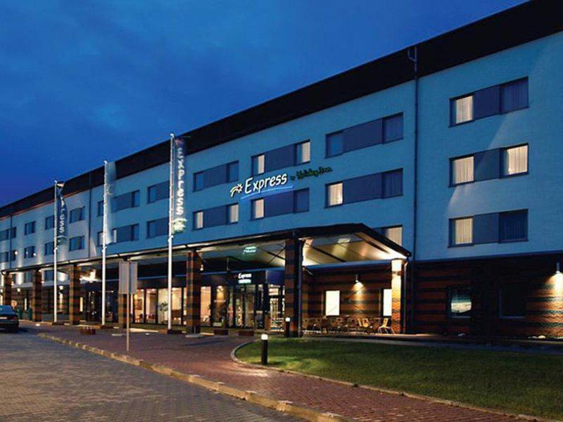 CCBA44B7BD83DC9D8B0CB4228133D798