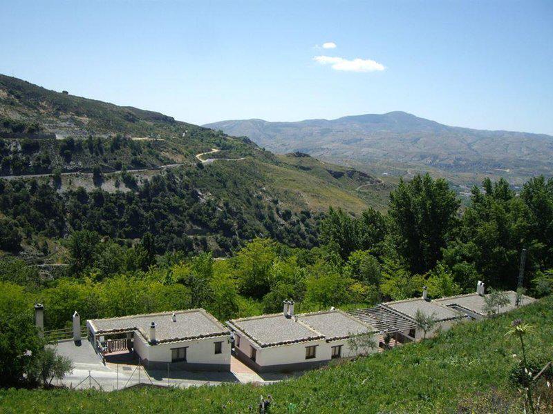 B8CA82F110B794F8D7E8ACD3D4A6B3C3