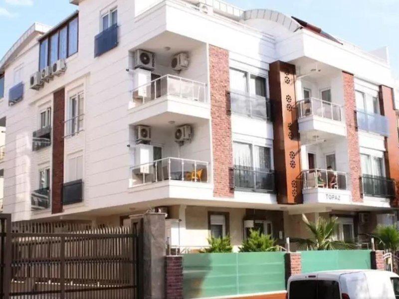 CC66864BC490B1C9D0FFAC24F3103837