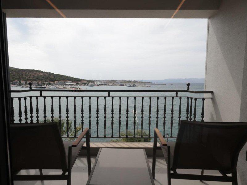 E547AF60EED9E98221BCBDABD9EAE065