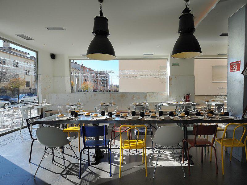 B1BD587B85EB7C0217475C65918667CB