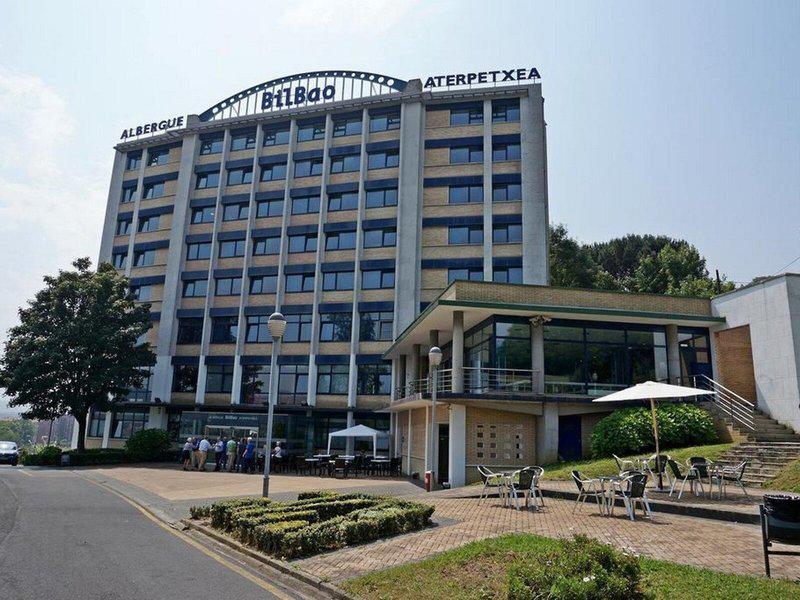 5BFA66B5E781D17647D9C38B49F811E8