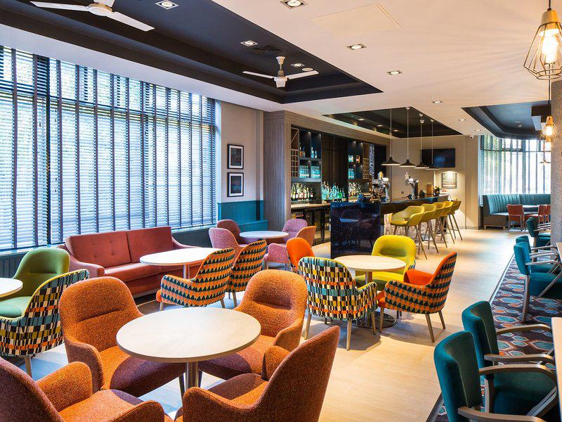 A24199EEF2BF3492A75D8F8F611CD86E