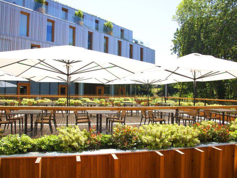 BDEC3F6D5748C41D4FA32A56954F2980