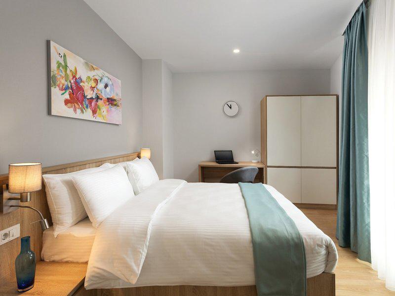 B8B268D3C86DA6C272B7AEAFCC834A66