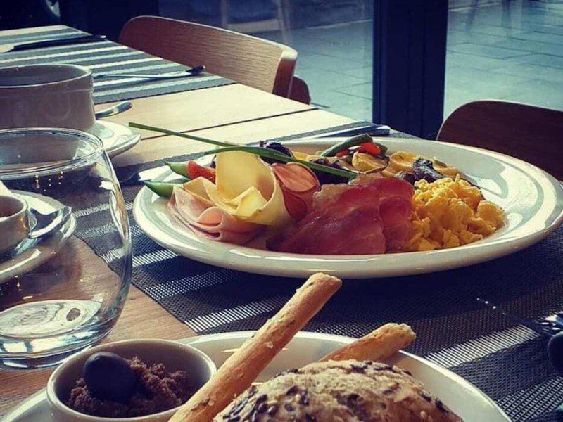 E64ED281F136D52905C45E5B9EFDB80D