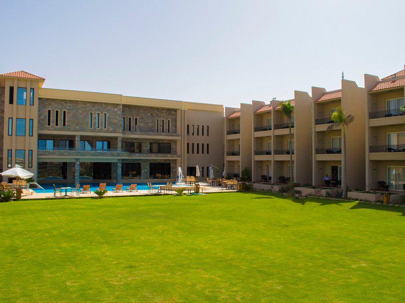 07546E7D8A3C1D4DB7388D89D0A0F39E