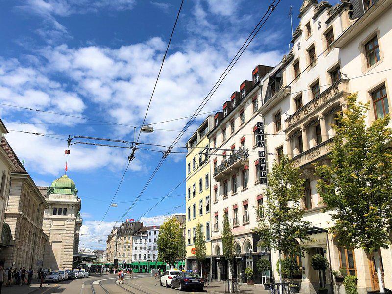 895B3BE5B7D094D2081E93E6ADACA6F5