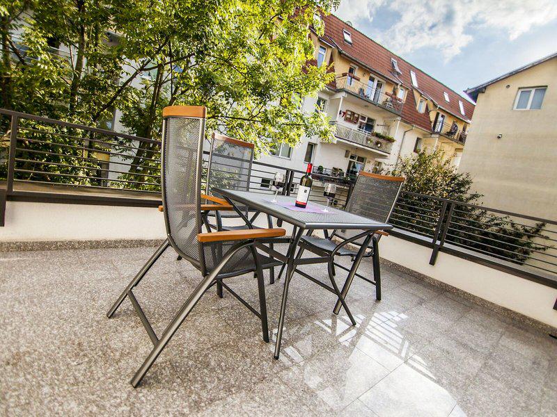 FD5B11C0F65AF8272DBDB8D14D5697FF