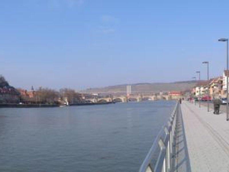 31769118830A16196E2C48B4FC837C6C