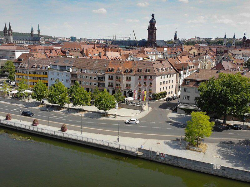 6D5F1E9796F66DD24CEFB4A371F5E736