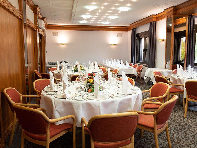 F49A0124812917DCB2EEAA699602E4A9