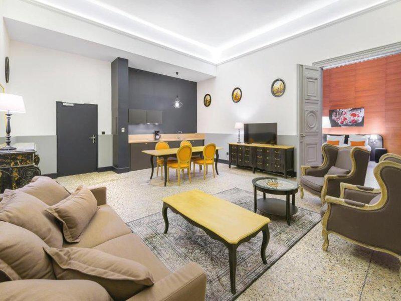 E59A768F807F78F3E2C80DE62125FA89