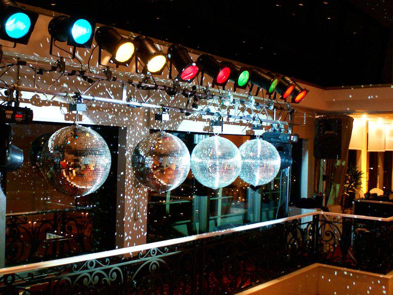 8AB4C224D81605DA16A760E6537EA437