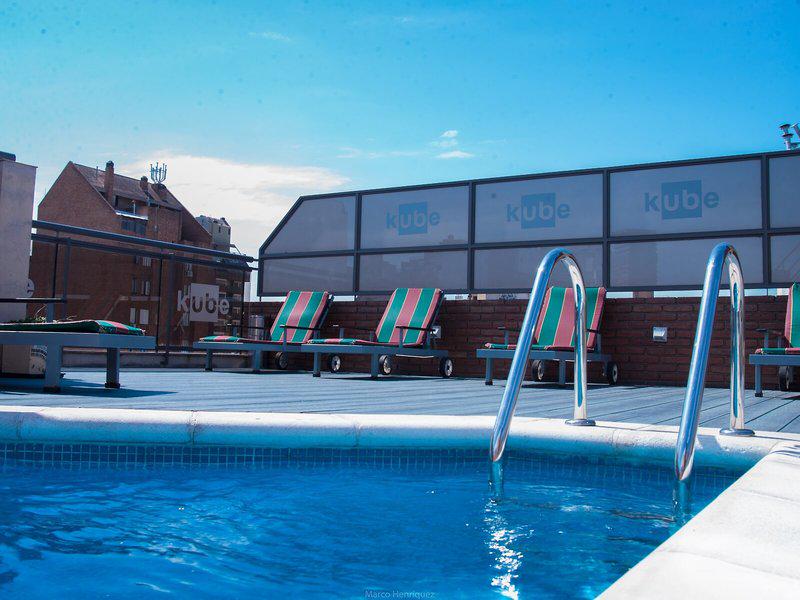 88558B65649D74F318830C8886125893