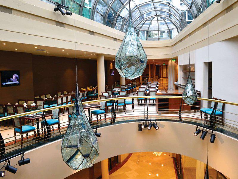 B05BA5415E02A6EEF914C7B4D69A250B