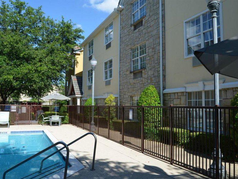 2962D0FC8DD1557DF67CFC6980750DC1