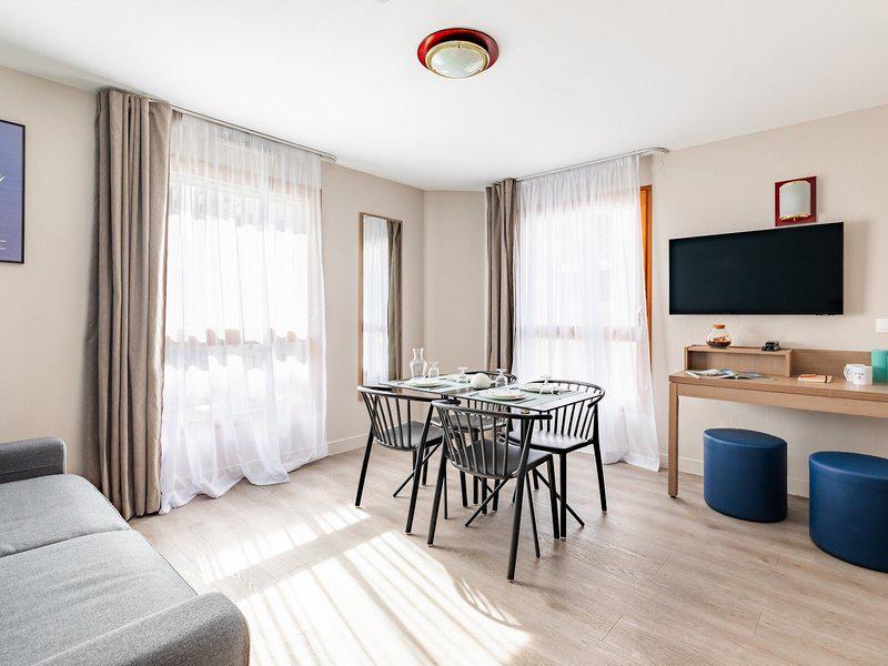 6366209EAA79B59C5ACB91B7C8D918DC